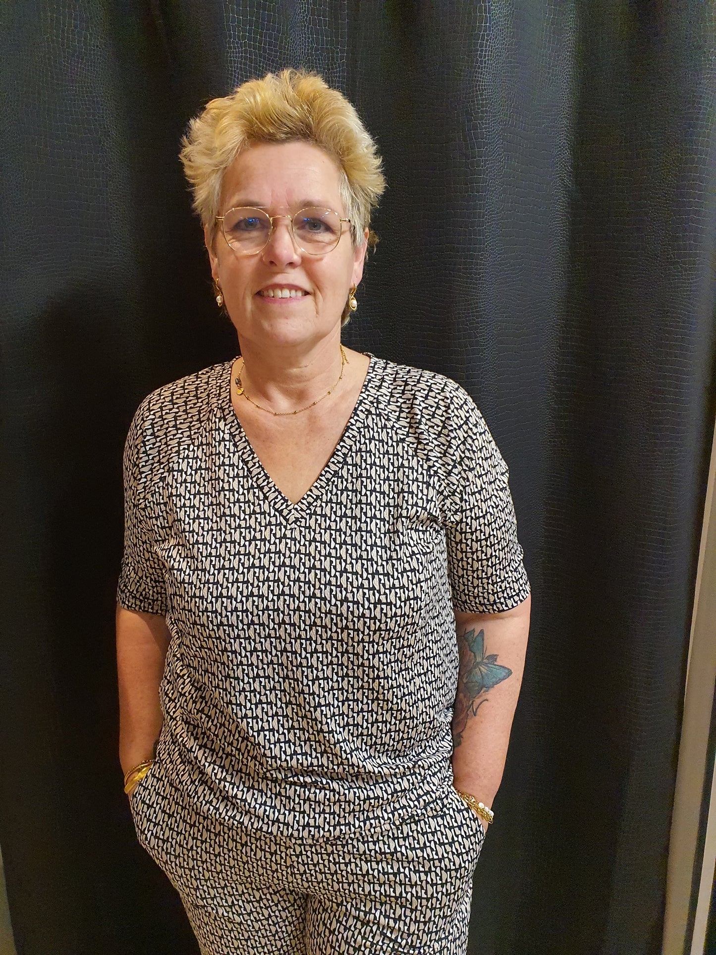 Top korte mouw Perity zwart/offwhite Exxcelent