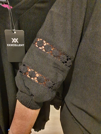 Zwart shirt lange mouw  Capry Exxcelent