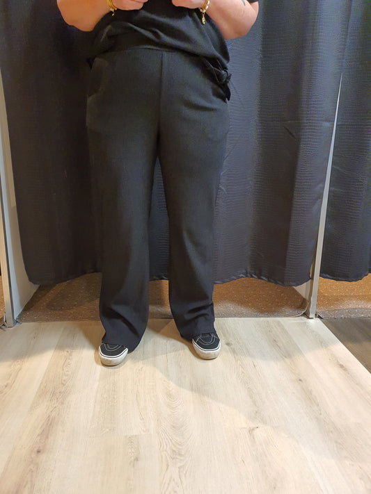 Zwarte broek  Ailani Exxcelent